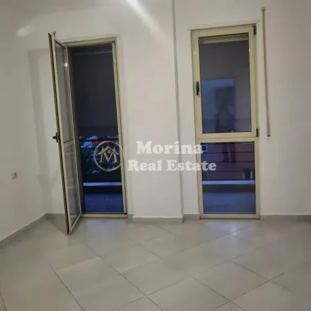 Tirane, jepet me qera apartament 2+1+Ballkon Kati 2, 90 m² 500 € (Don Bosko)