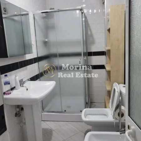 Tirane, jepet me qera apartament 2+1+Ballkon Kati 2, 90 m² 700 € (Don Bosko)
