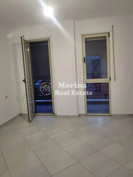Tirane, jepet me qera apartament 2+1+Ballkon Kati 2, 90 m² 700 € (Don Bosko)