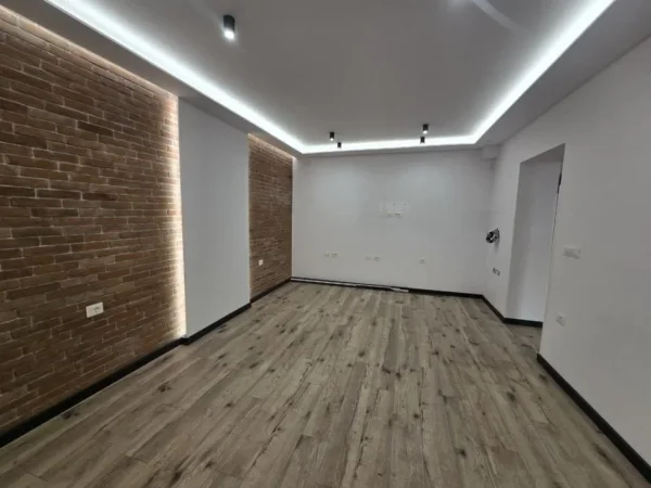 Tirane, shitet apartament 1+1+Ballkon Kati 1, 62 m² 158.000 € 
