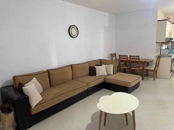 Tirane, shitet apartament 1+1 Kati 4, 87 m² 110.000 € (Astir)