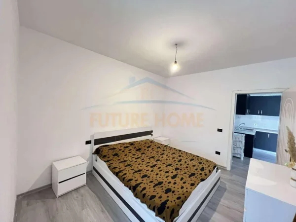 Tirane, shitet apartament 1+1 Kati 7, 81 m² 118.000 € (PRANE KOMPLEKSIT 2 PALMA)