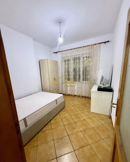 Tirane, jepet me qera apartament 2+1 Kati 5, 80 m² 450 € (BRRYLI)