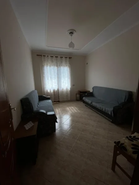 Tirane, jepet me qera apartament 2+1+Ballkon Kati 3, 80 m² 500 € (Misto Mame)