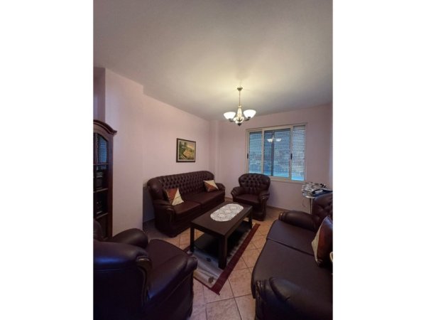 Tirane, jepet me qera apartament 3+1+Aneks+Ballkon Kati 6, 120 m² 750 € (Ne zonen e Shkolles se Baletit)