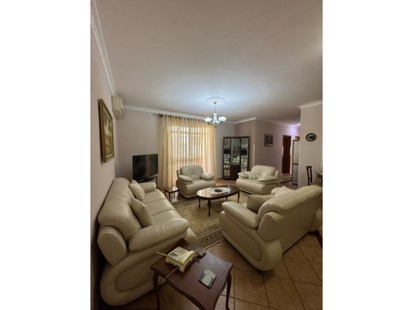 Tirane, jepet me qera apartament 3+1+Aneks+Ballkon Kati 6, 120 m² 750 € (Ne zonen e Shkolles se Baletit)