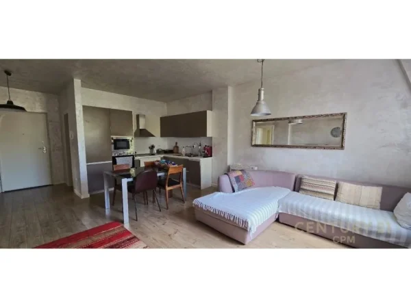 Tirane, jepet me qera apartament 2+1 Kati 5, 120 m² 1.200 € (Stadiumi Qemal Stafa)