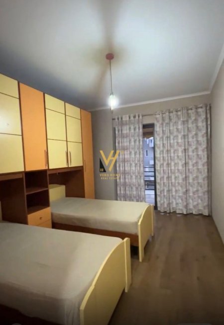 Tirane, shitet apartament 2+1+Ballkon Kati 4, 94 m² 143.000 € (ASTIR)