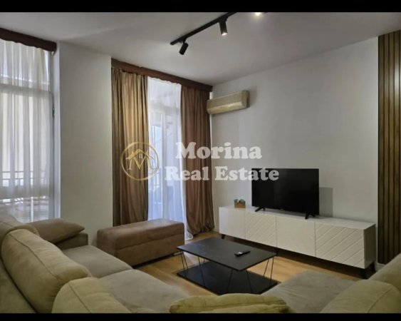 Tirane, jepet me qera apartament 2+1+Ballkon Kati 8, 115 m² 850 € (Komuna e Parisit)