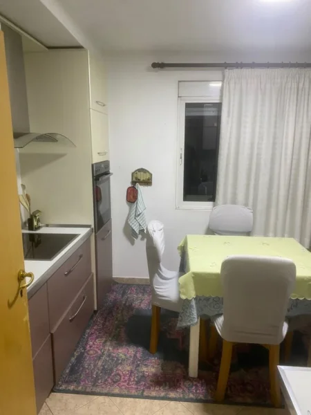 Shitet Apartament 3+1+2 + Depo ne Brryl, afer  Maternitetit të Ri Kati 6, 98 m² 140.000 €uro