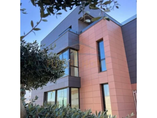 Tirane, shitet Vile , 350 m² 780.000 € (LUMINOR RESIDENCE TEG)