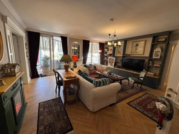 Tirane, shitet apartament 2+1+Ballkon Kati 3, 160 m² 650.000 € (PRANE AIR ALBANIA)