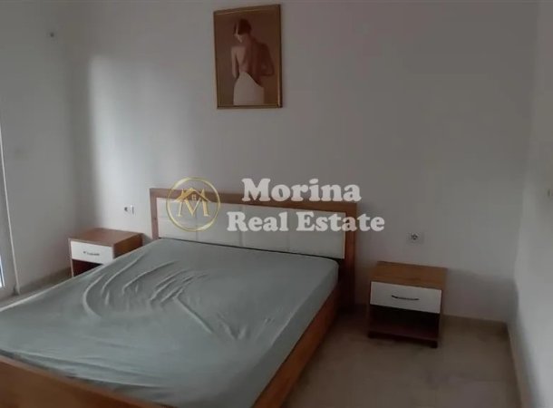 Tirane, jepet me qera apartament 2+1+Ballkon Kati 2, 85 m² 350 € (Ura e Institut)