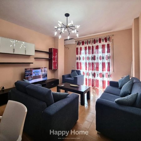 Tirane, jepet me qera apartament 2+1+Ballkon , 800 € 