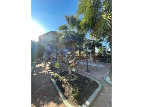 Tirane, shitet Vile , 500 m² 450.000 € (KASHAR)