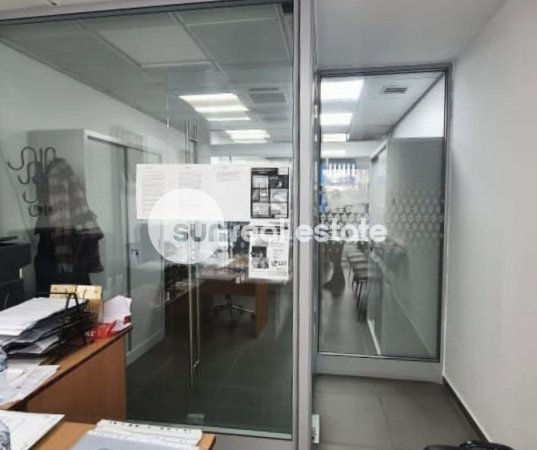 Shkoder, jepet me qera ambjent biznesi Kati 0, 35 m² 1.000 € (QENDER)