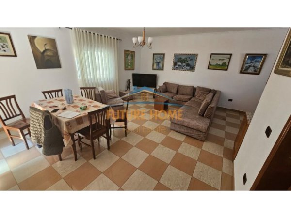 Tirane, shitet Vile , 438 m² 650.000 € (ISH RESTORANT DURRESI)