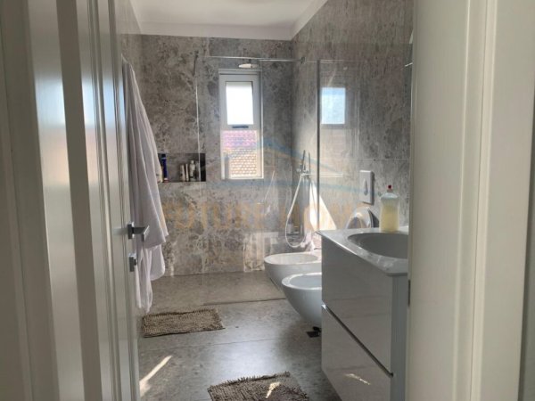 Tirane, shitet Vile , 214 m² 322.500 € (SIRI KODRA)