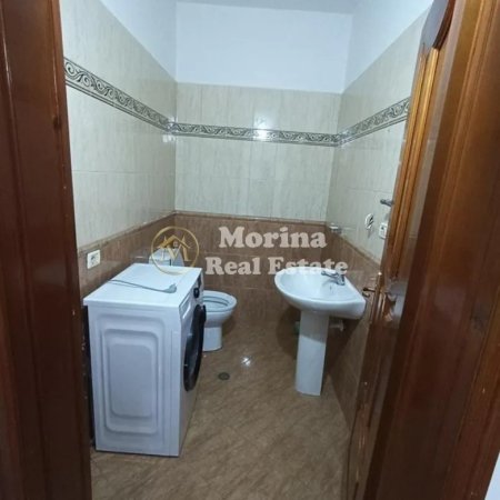 Tirane, jepet me qera apartament 3+1+Ballkon Kati 3, 140 m² 500 € (Kinostudio)