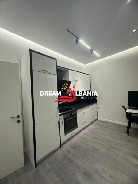 Tirane, jepet me qera apartament 1+1 , 50 m² 700 € (rruga e Elbasanit)
