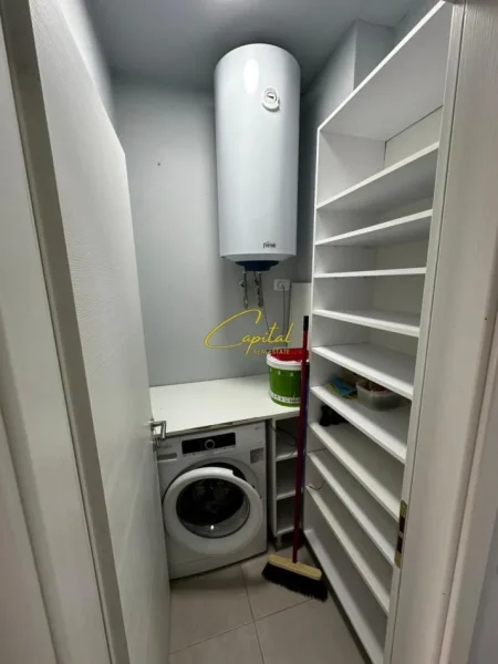 Tirane, jepet me qera apartament 2+1+2 Kati 7, 120 m² 800 € (21 DHJETORI)