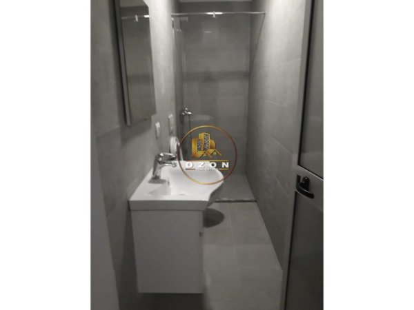 Tirane, jepet me qera apartament 1+1 Kati 0, 40 m² 450 € (Pranë Stadiumit Dinamo)