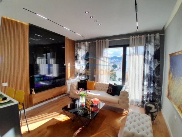 Tirane, shitet apartament 1+1+Ballkon Kati 8, 65 m² (VASIL SHANTO)