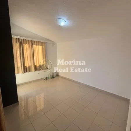 Tirane, jepet me qera ambjent biznesi , 240 m² 1.500 € (Selvia)