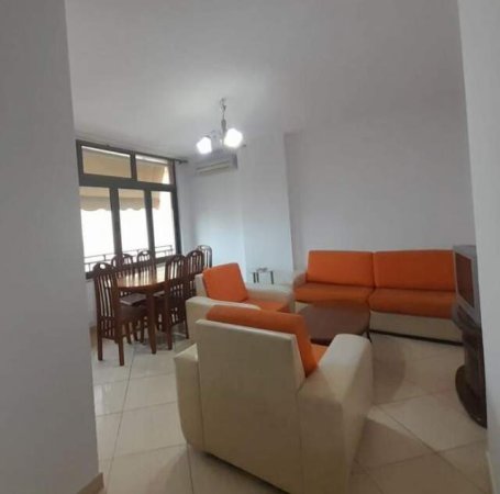 Tirane, shitet apartament 1+1 Kati 9, 68 m² 125.000 Euro (Rruga Myslym Shyri)