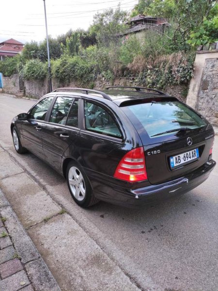 Tirane, shes Mercedes-Benz W203 Viti 2004, 3.800 Euro