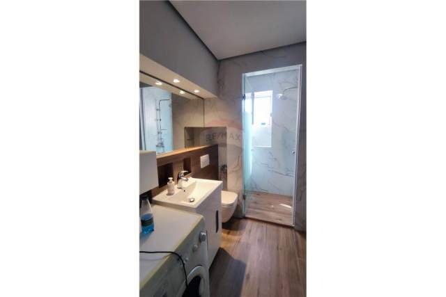 Tirane, shitet apartament 2+1+BLK Kati 5, 79 m²  (TIRANA E RE)