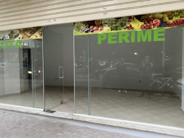 Tirane, jepet me qera ambjent biznesi Kati 0, 2.616 m² 35.000 Leke
