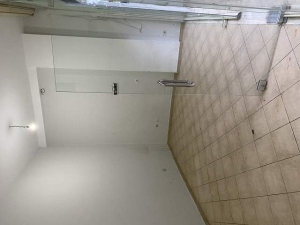 Tirane, jepet me qera ambjent biznesi Kati 0, 2.616 m² 35.000 Leke