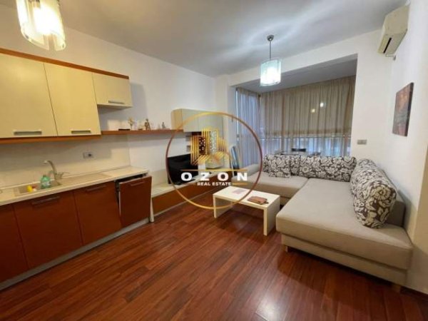 Tirane, jepet me qera apartament 1+1+A+BLK Kati 4, 60 m² 60.000 Leke (KOMUNA E PARISIT)
