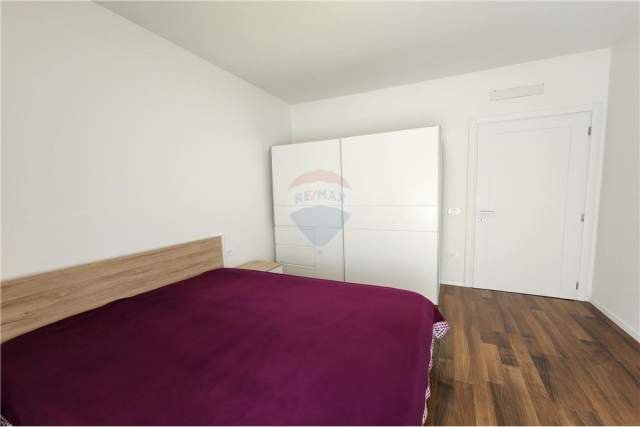 Tirane, jepet me qera apartament 2+1 63 m² 550 Euro (Rruga Hiqmet Buzi)