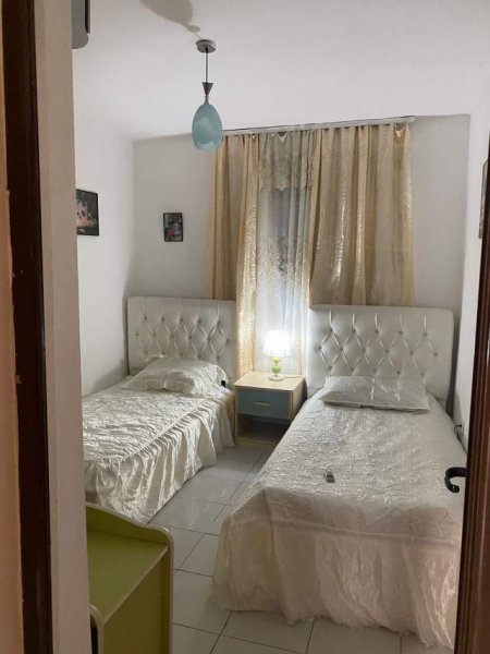 Tirane, jepet me qera apartament 2+1 Kati 2, 80 m² 50.000 Leke (Myslym Shyri)