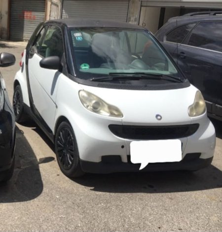 Tirane, shitet makine smart Viti 2007, 3.300 Euro