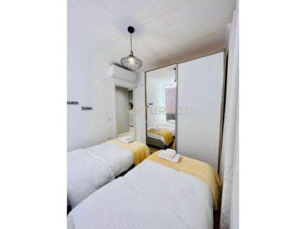 Tirane, jepet me qera apartament 2+1+BLK Kati 2, 90 m² 600 Euro (Ish Fusha e Aviacionit)