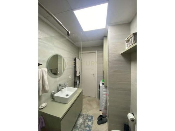 Tirane, jepet me qera apartament 2+1+BLK Kati 2, 90 m² 600 Euro (Ish Fusha e Aviacionit)