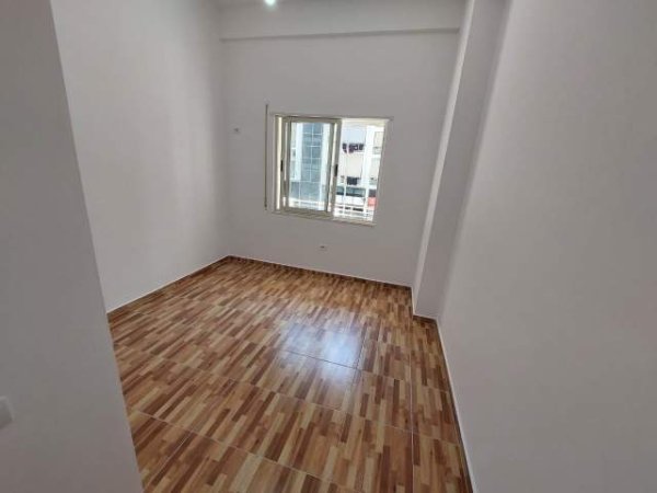 Tirane, shitet apartament 2+1+BLK Kati 2, 95 m² 119.000 Euro (Rruga e Kavajes)
