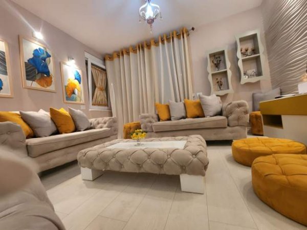 Tirane, jepet me qera apartament 2+1+BLK Kati 2, 110 m² 1.000 Euro (Kopshti Zoologjik)