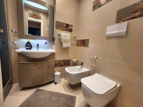 Tirane, jepet me qera apartament 2+1+BLK Kati 2, 110 m² 1.000 Euro (Kopshti Zoologjik)