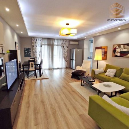 Tirane, jepet me qera apartament 2+1 Kati 13, 130 m² 800 Euro (Ish Ekspozita)