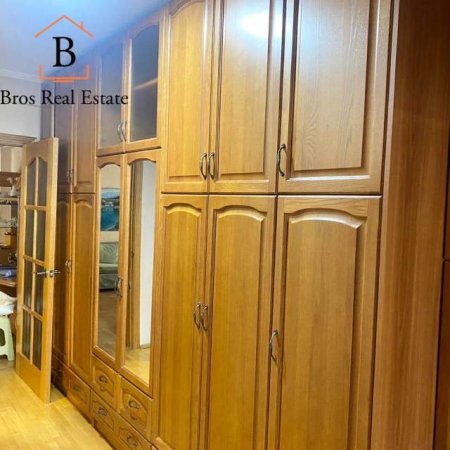 Tirane, jepet me qera apartament 2+1 Kati 9, 130 m² 500 Euro (Blv Zogu I)