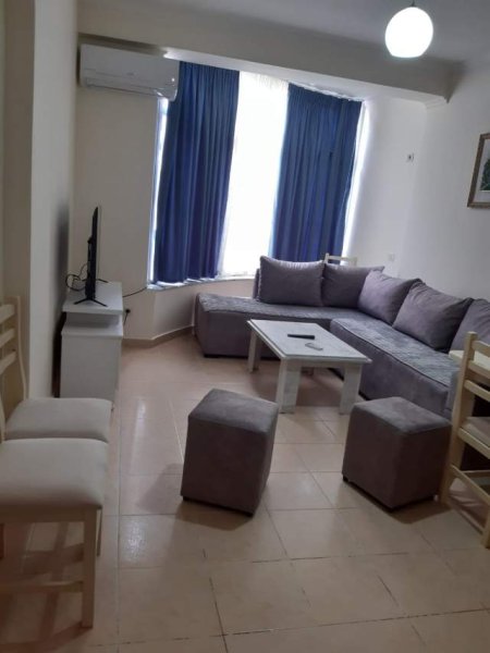 Tirane, jepet me qera apartament 1+1 Kati 4, 75 m² 35.000 Leke (Bar Artisti)