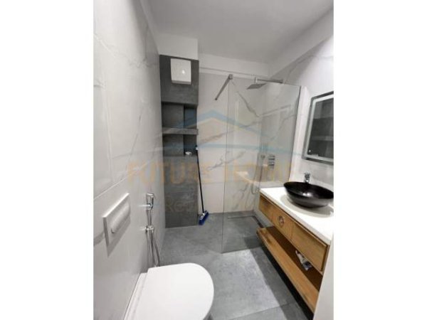 Tirane, jepet me qera apartament 1+1 Kati 1, 67 m² 500 Euro