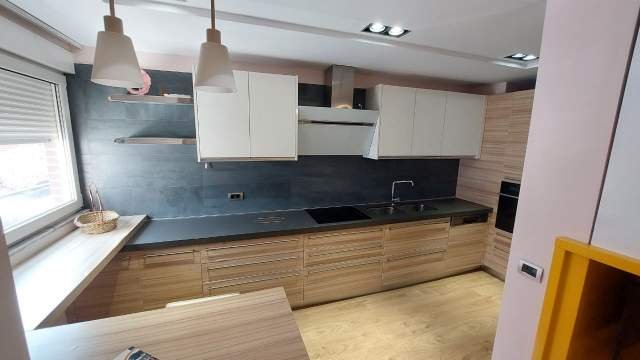 Tirane, jepet me qera apartament 2+1+BLK Kati 3, 120 m² 650 Euro (21 DHJETORI MOZAIKU)