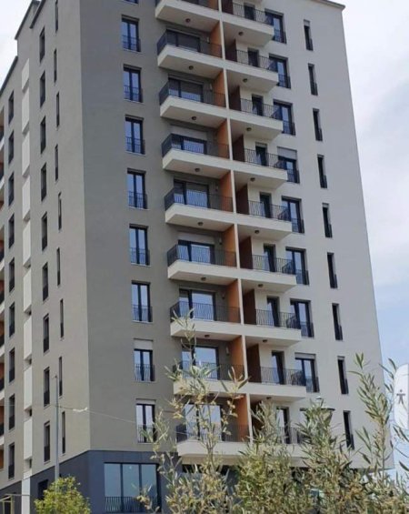 Tirane, jepet me qera apartament 1+1+BLK Kati 7, 76 m² 400 Euro (Rruga Kongresi Manastirit)