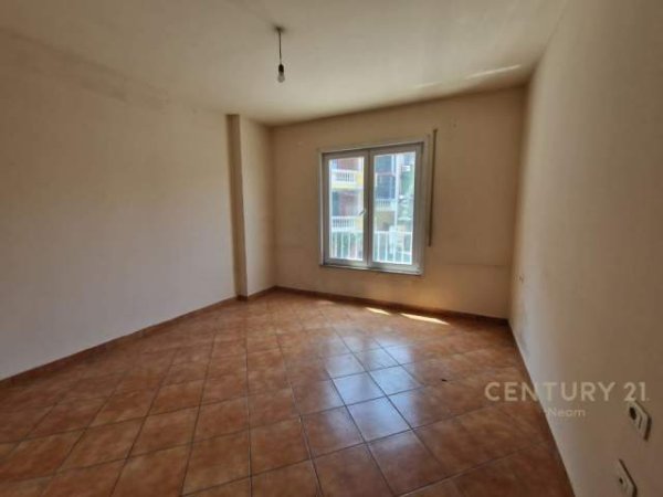 Tirane, jepet me qera apartament 2+1 Kati 2, 97 m² 600 Euro (Liqeni i Thate)