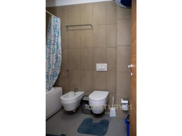 Tirane, jepet me qera apartament 2+1 Kati 2, 97 m² 600 Euro (Liqeni i Thate)